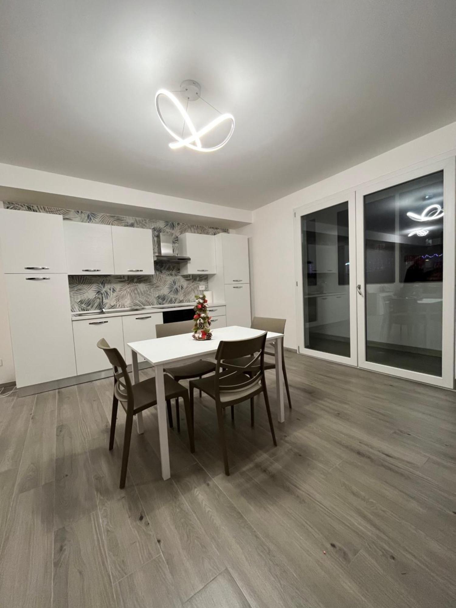 Alessandrino Apartment Rzym Zewnętrze zdjęcie