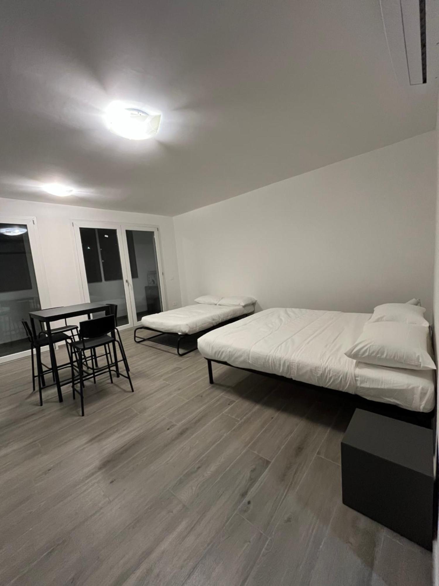 Alessandrino Apartment Rzym Zewnętrze zdjęcie